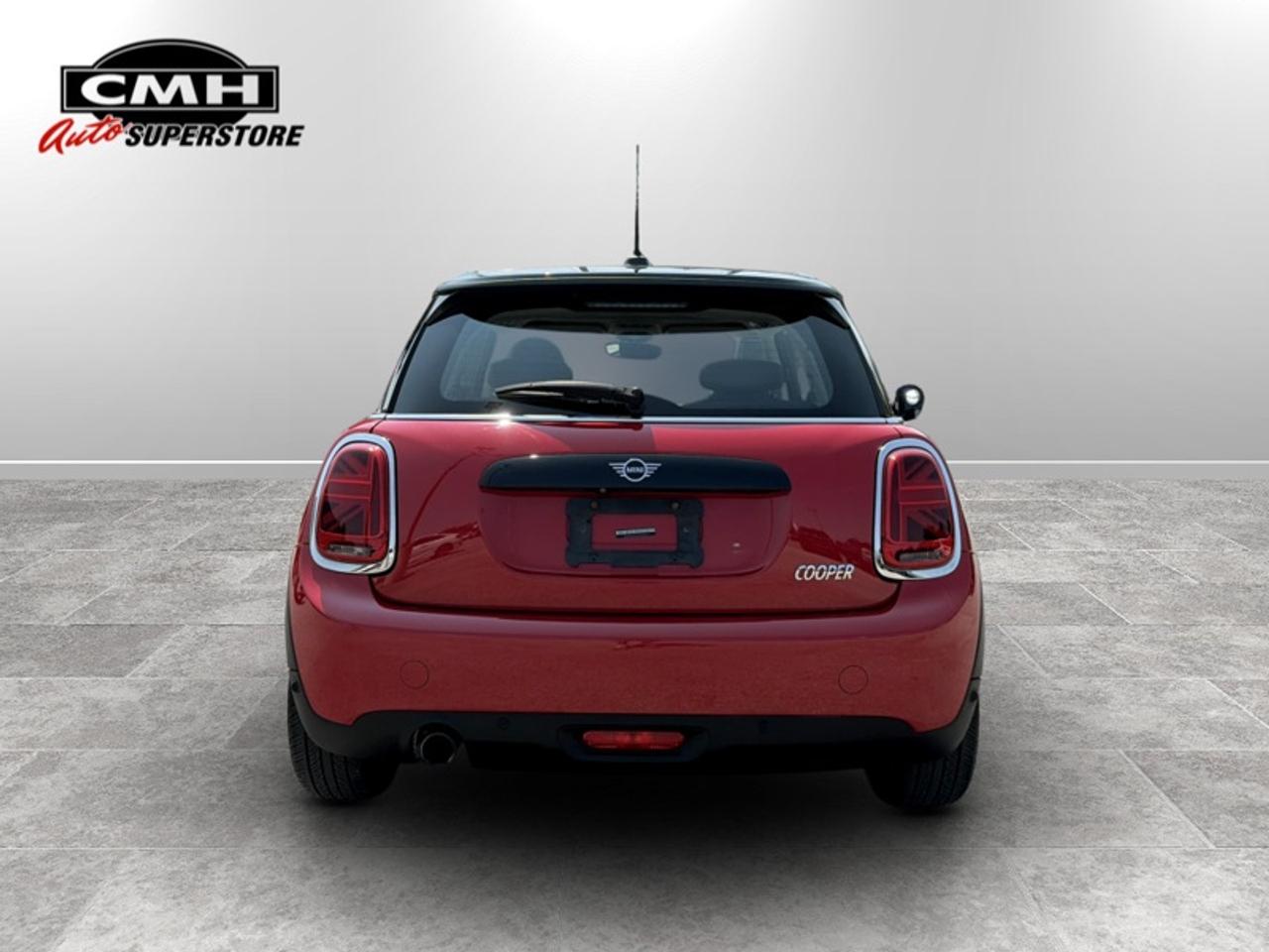 2019 MINI 3 Door 2-Door Hatchback  **CLEAN CARFAX** Photo