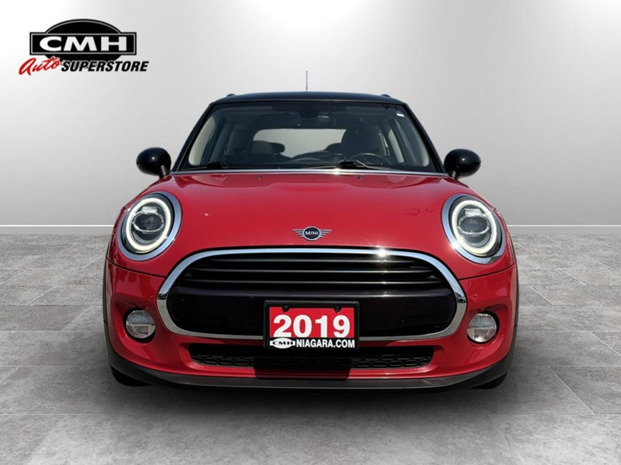 2019 MINI 3 Door 2-Door Hatchback  **CLEAN CARFAX** Photo