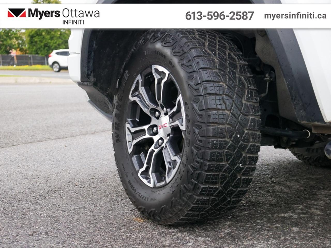 2024 GMC Canyon AT4  Tow Pkg, Remote Start, Heated Seats Photo