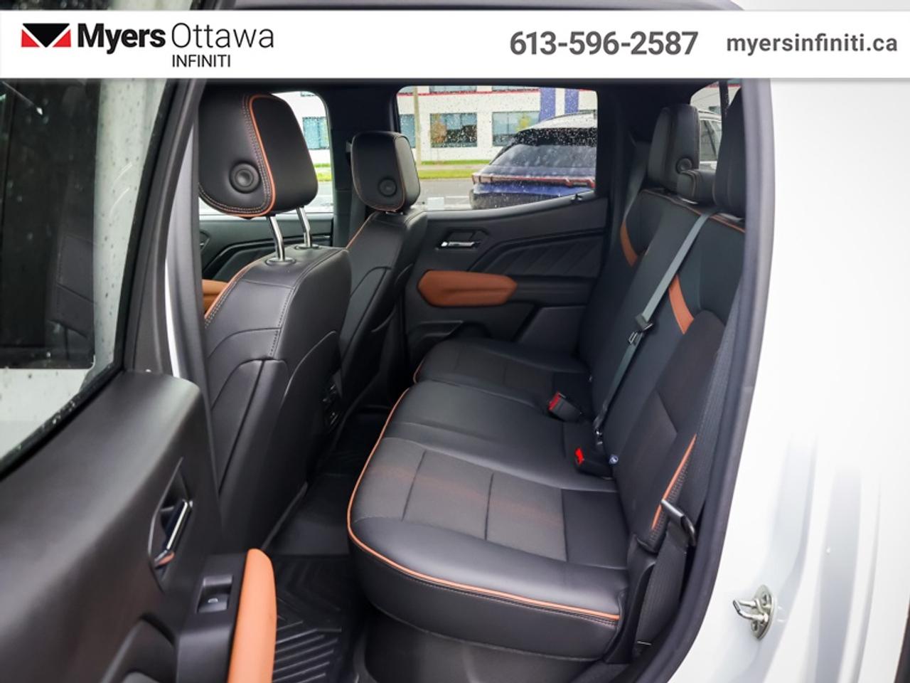 2024 GMC Canyon AT4  Tow Pkg, Remote Start, Heated Seats Photo
