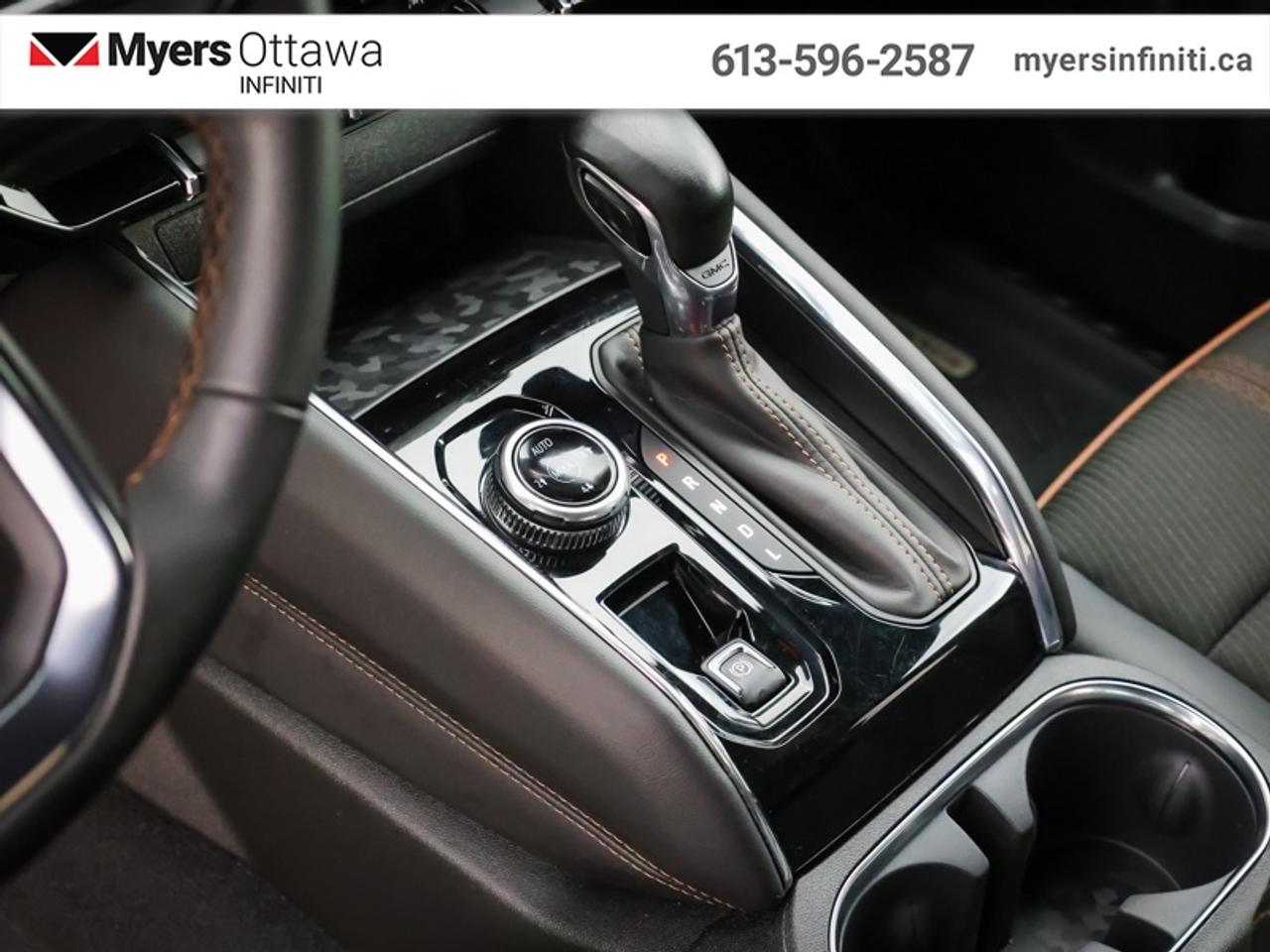 2024 GMC Canyon AT4  Tow Pkg, Remote Start, Heated Seats Photo