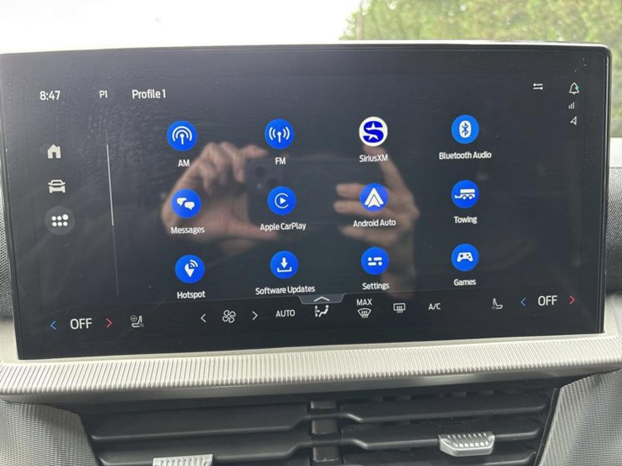 2025 Ford Explorer ST-Line 4WD | One Owner | No Accidents | Vent. Seats Photo