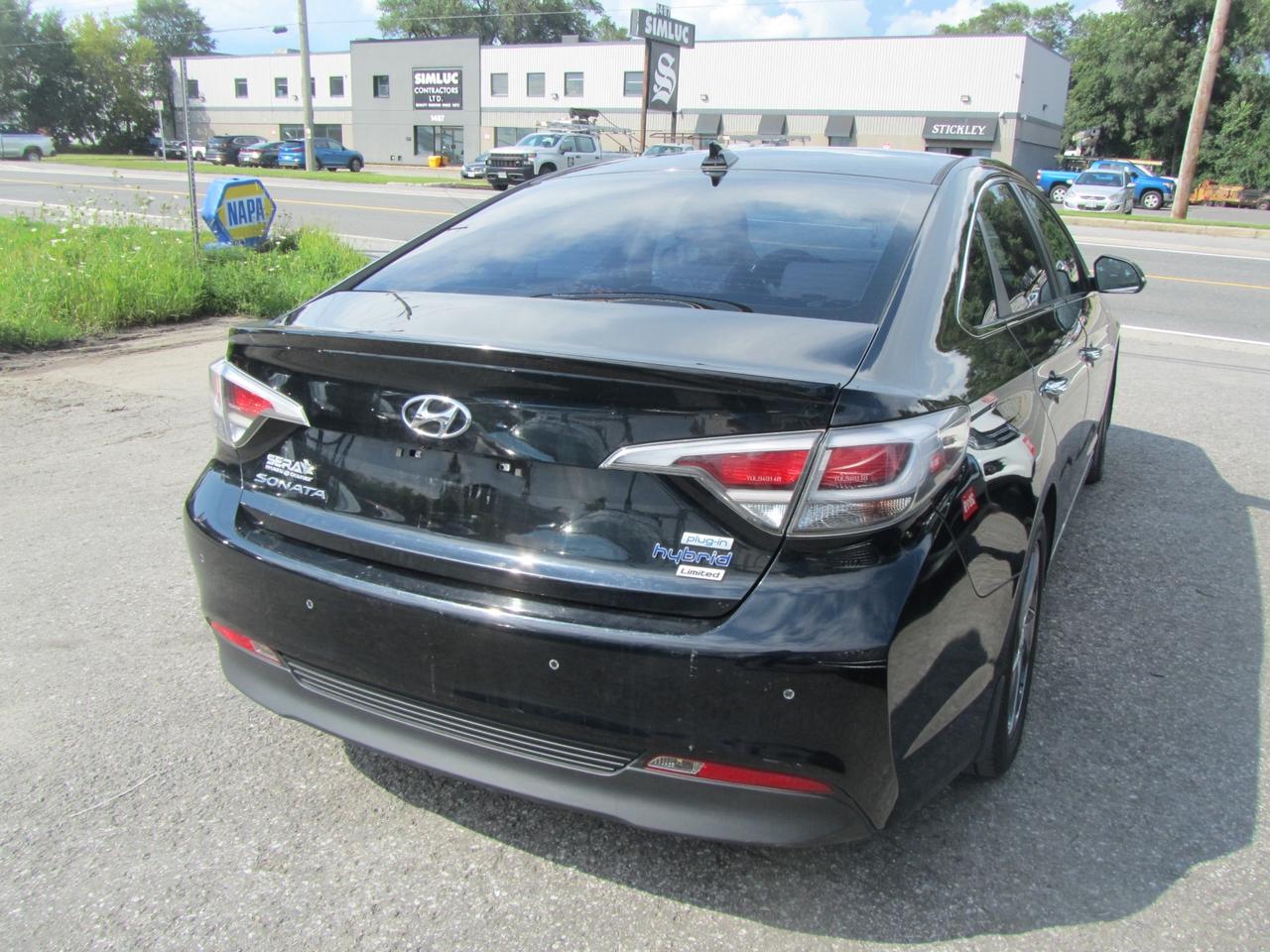 2017 Hyundai Sonata Plug-In Hybrid Plug-in Hybrid Limited Edition Photo3