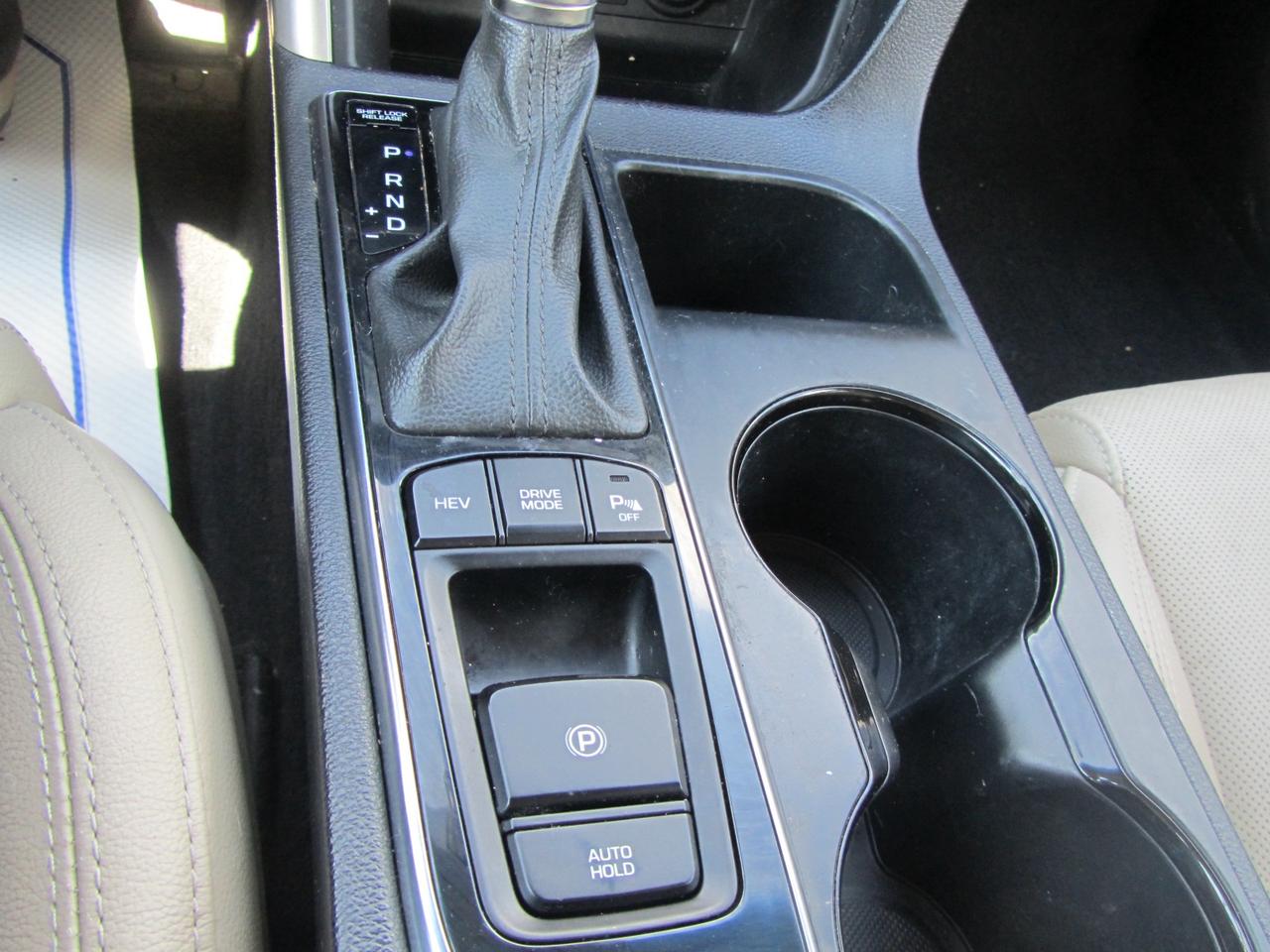 2017 Hyundai Sonata Plug-In Hybrid Plug-in Hybrid Limited Edition Photo