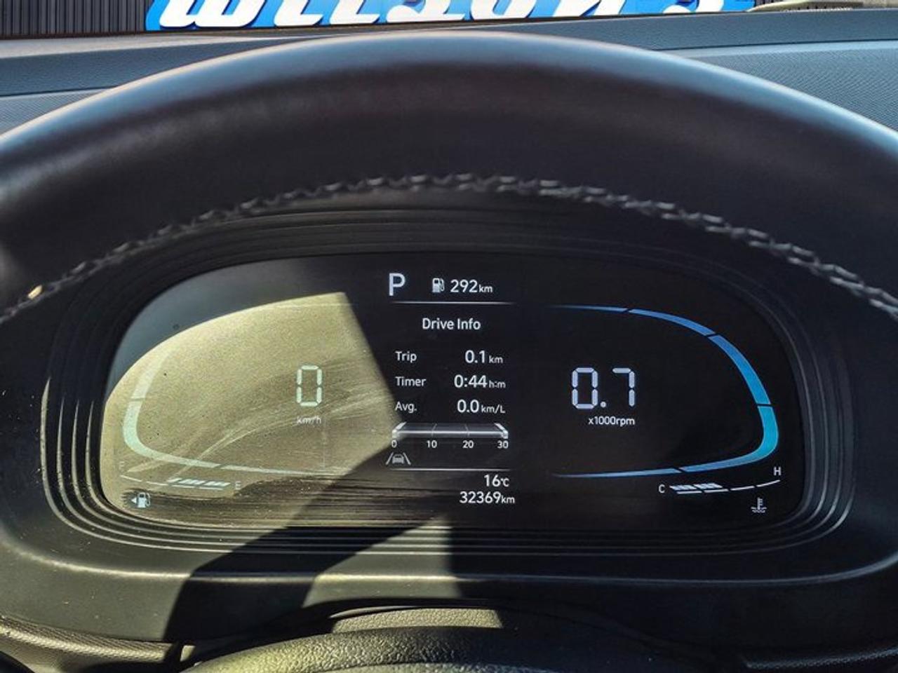 2023 Hyundai Venue Preferred Two-Tone | Heated Wheel + Seats | CarPlay + Android | Rear Camera | and More ! Photo