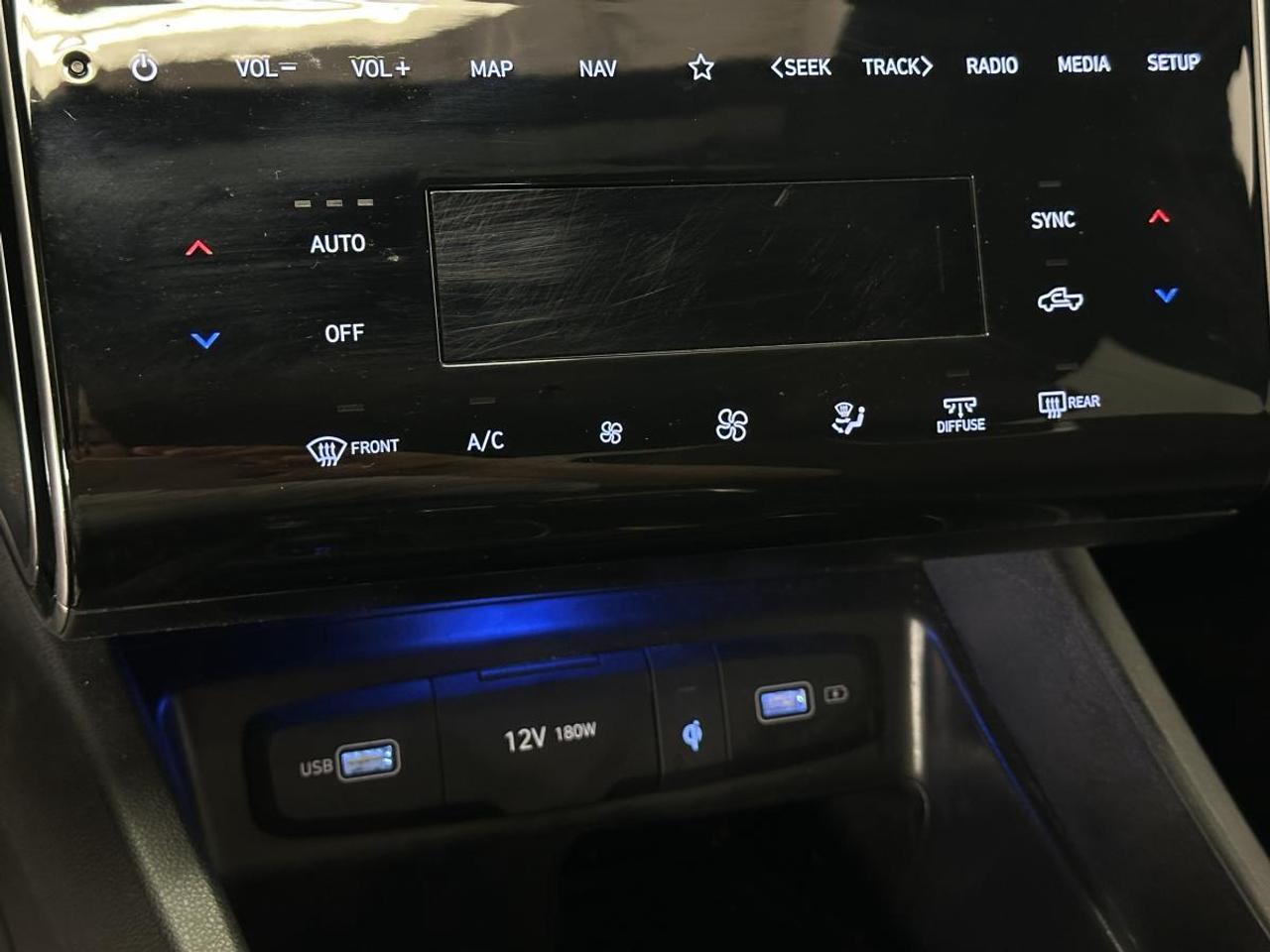 2024 Hyundai Santa Cruz Ultimate ULTIMATE/HARD TONNEAU/ROOF/LEATHER/OFF 1 OWNER LEASE! Photo