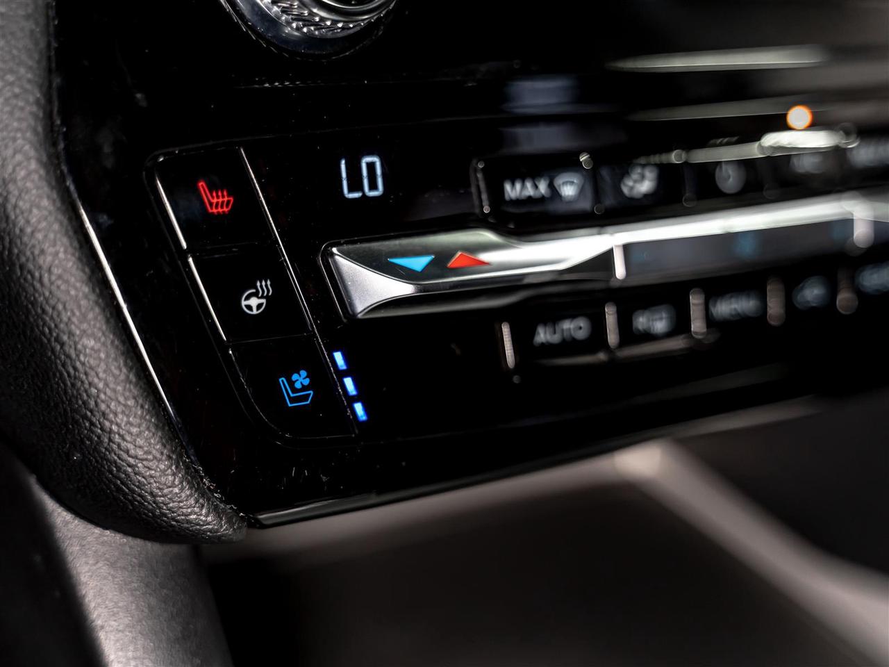 2021 Ford Explorer Limited|6 Passenger|Bang & Olufsen Sound|Two Sets of Tires Photo