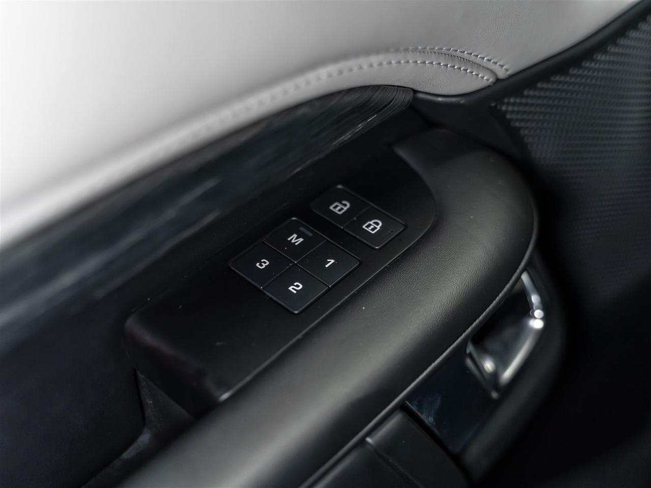 2022 Land Rover Discovery R-Dynamic S|P360 Turbo Inline-6|Adaptive Cruise|360 Camera|Meridian Photo