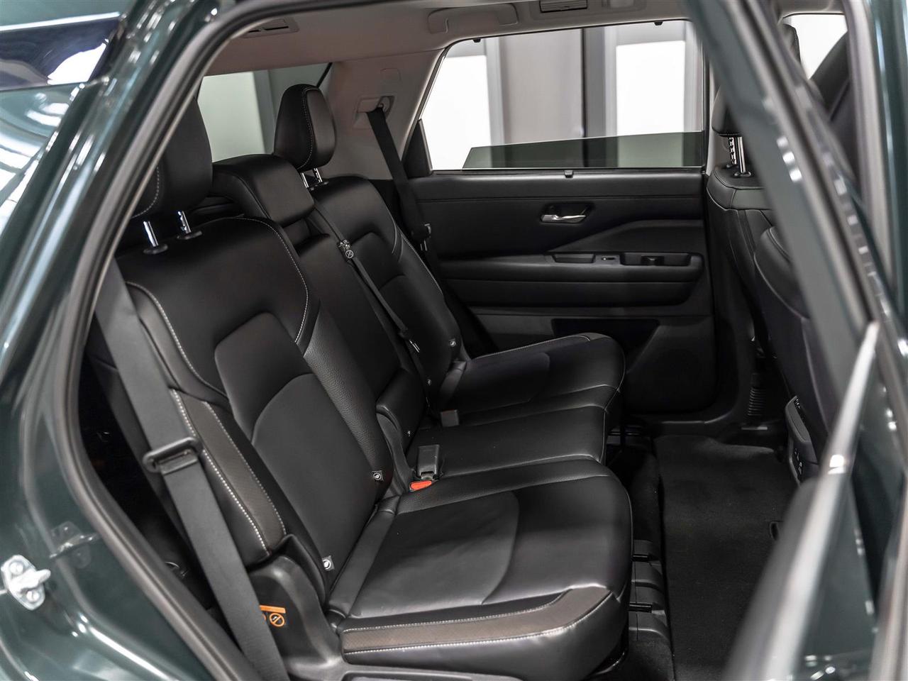 2024 Nissan Pathfinder SL 4WD|8-Passenger|Heads-Up|BOSE|Adaptive Cruise|360 Camera Photo