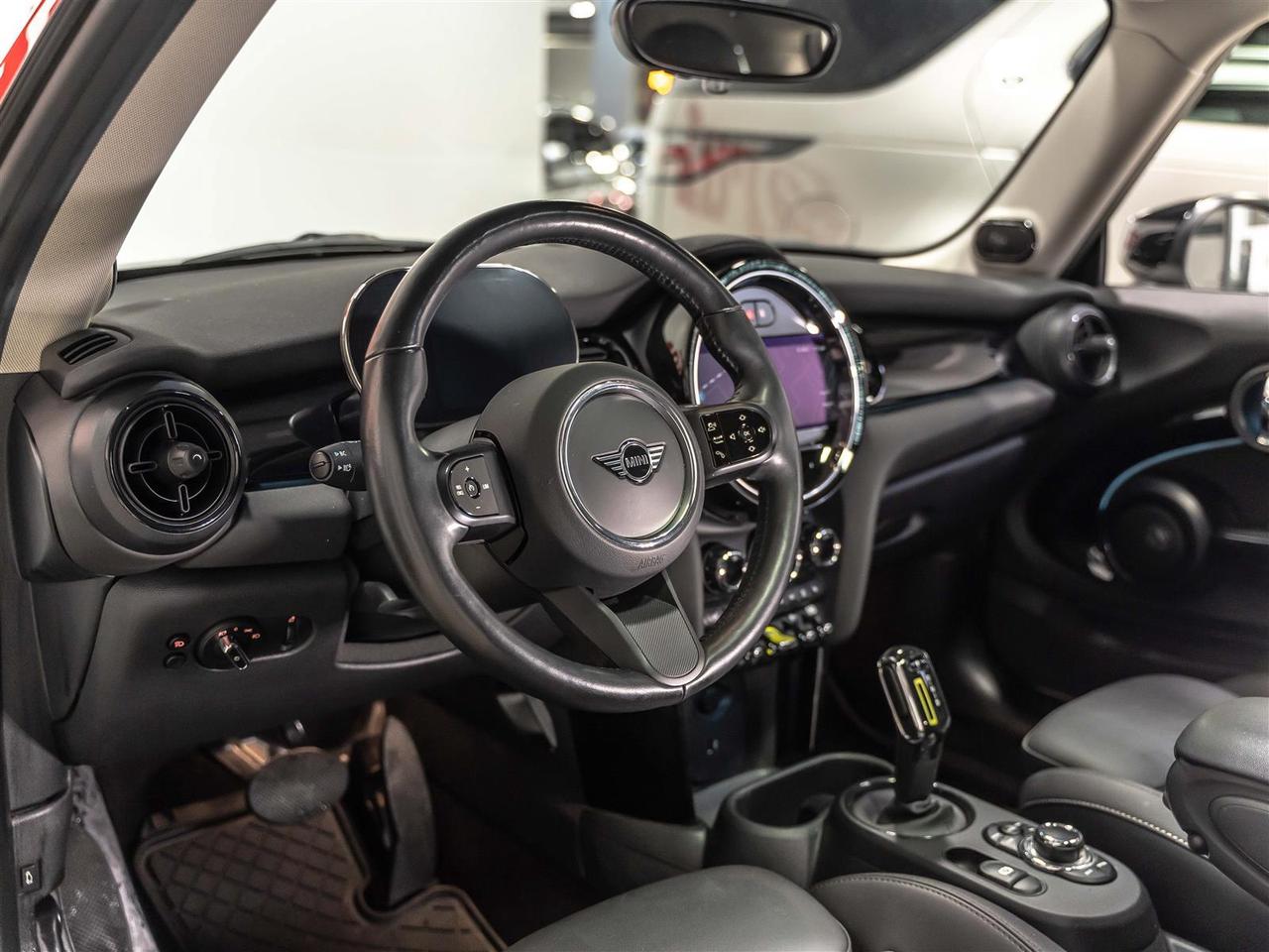 2024 MINI Cooper Cooper SE|Premier Line|Fully Electric|One Owner|Ontario Vehicle Photo