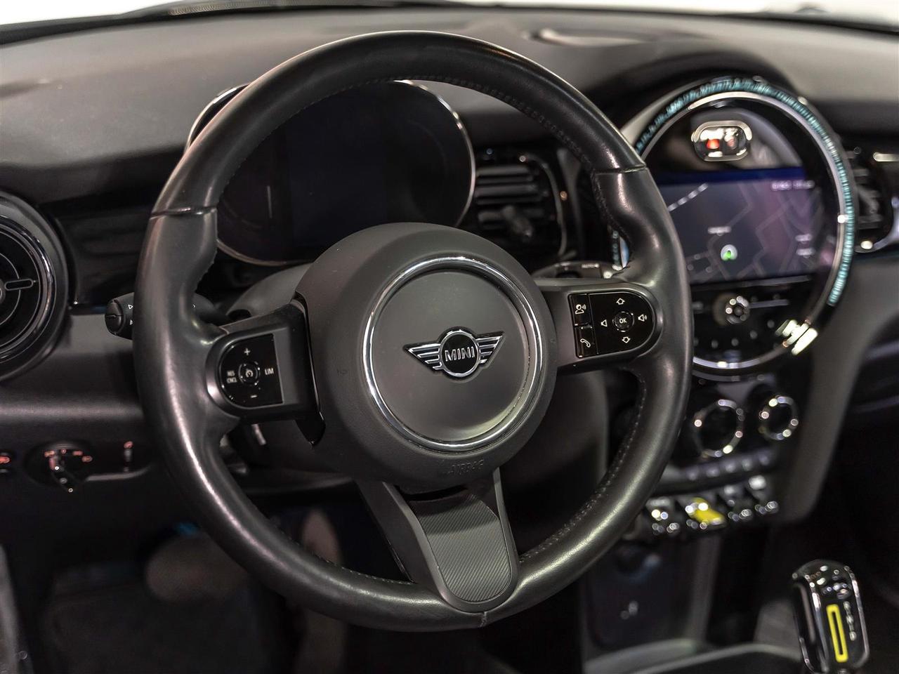 2024 MINI Cooper Cooper SE|Premier Line|Fully Electric|One Owner|Ontario Vehicle Photo