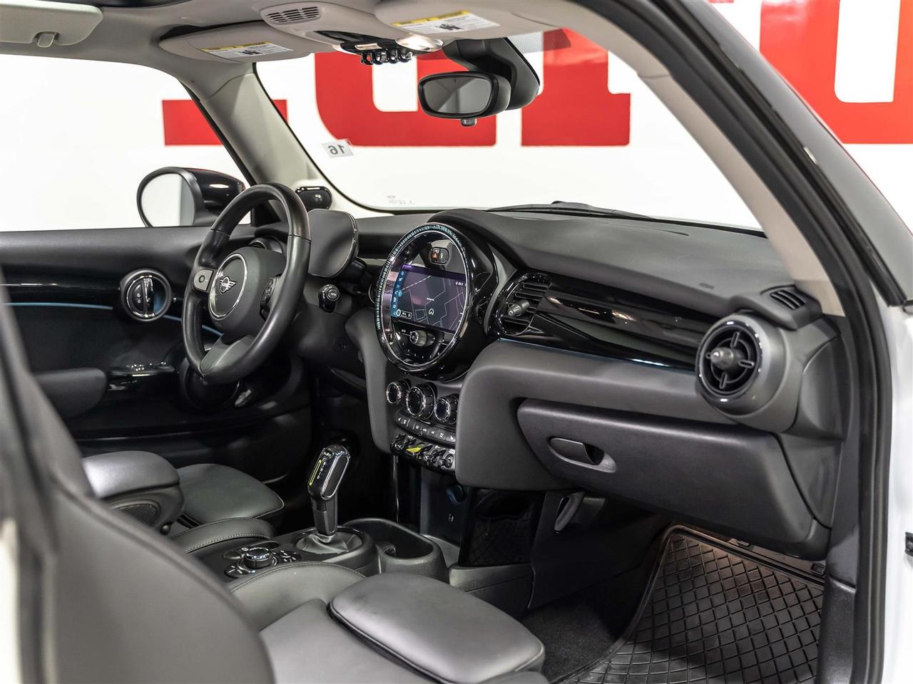 2024 MINI Cooper Cooper SE|Premier Line|Fully Electric|One Owner|Ontario Vehicle Photo