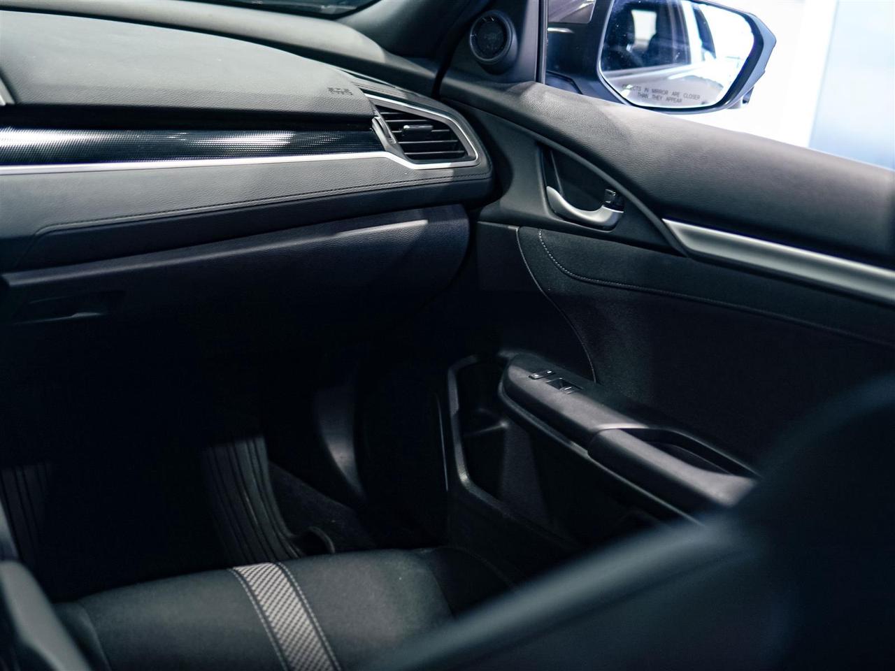 2020 Honda Civic SPORT | SUNROOF | LANE WATCH | NO ACCIDENTS Photo