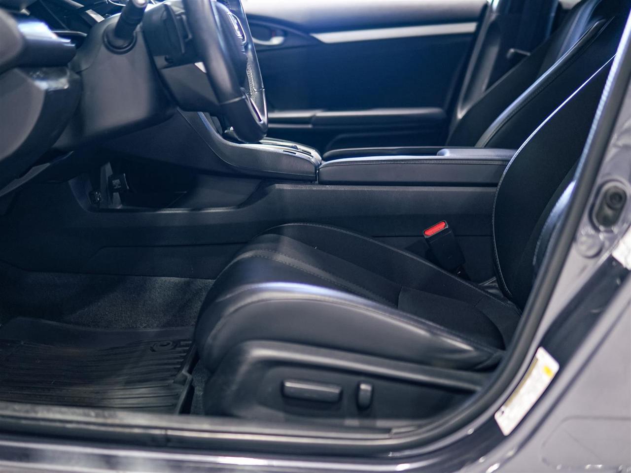 2020 Honda Civic SPORT | SUNROOF | LANE WATCH | NO ACCIDENTS Photo