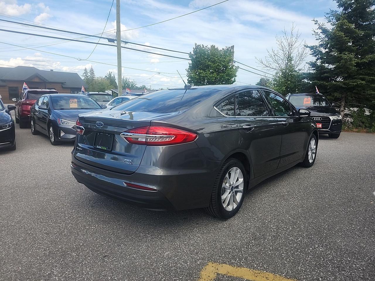 2020 Ford Fusion Energi SEL-Hybrid - drive  assist -heated seats-4 brand new tires -Apple CarPlay-Distance auto start Photo4