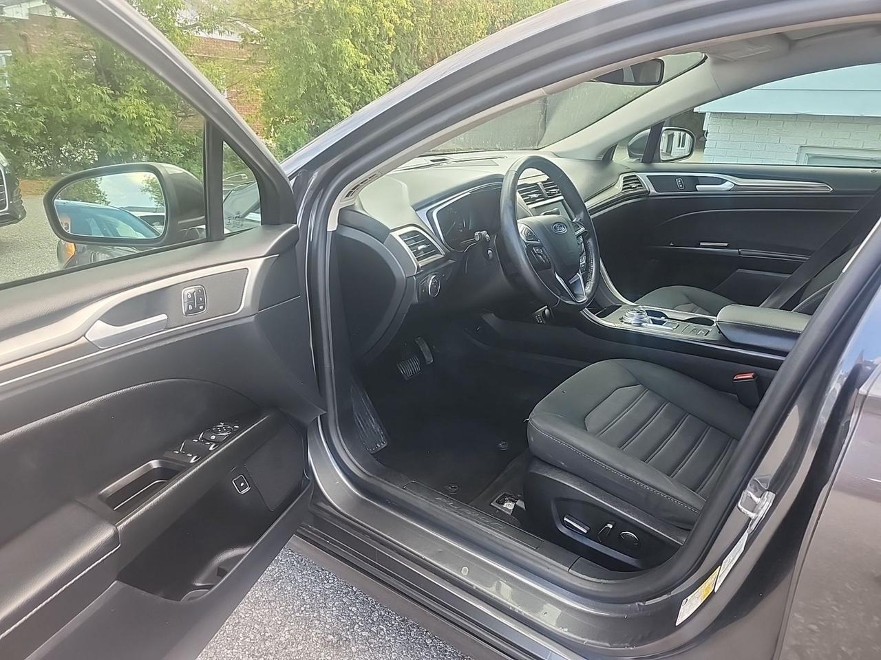 2020 Ford Fusion Energi SEL-Hybrid - drive  assist -heated seats-4 brand new tires -Apple CarPlay-Distance auto start Photo