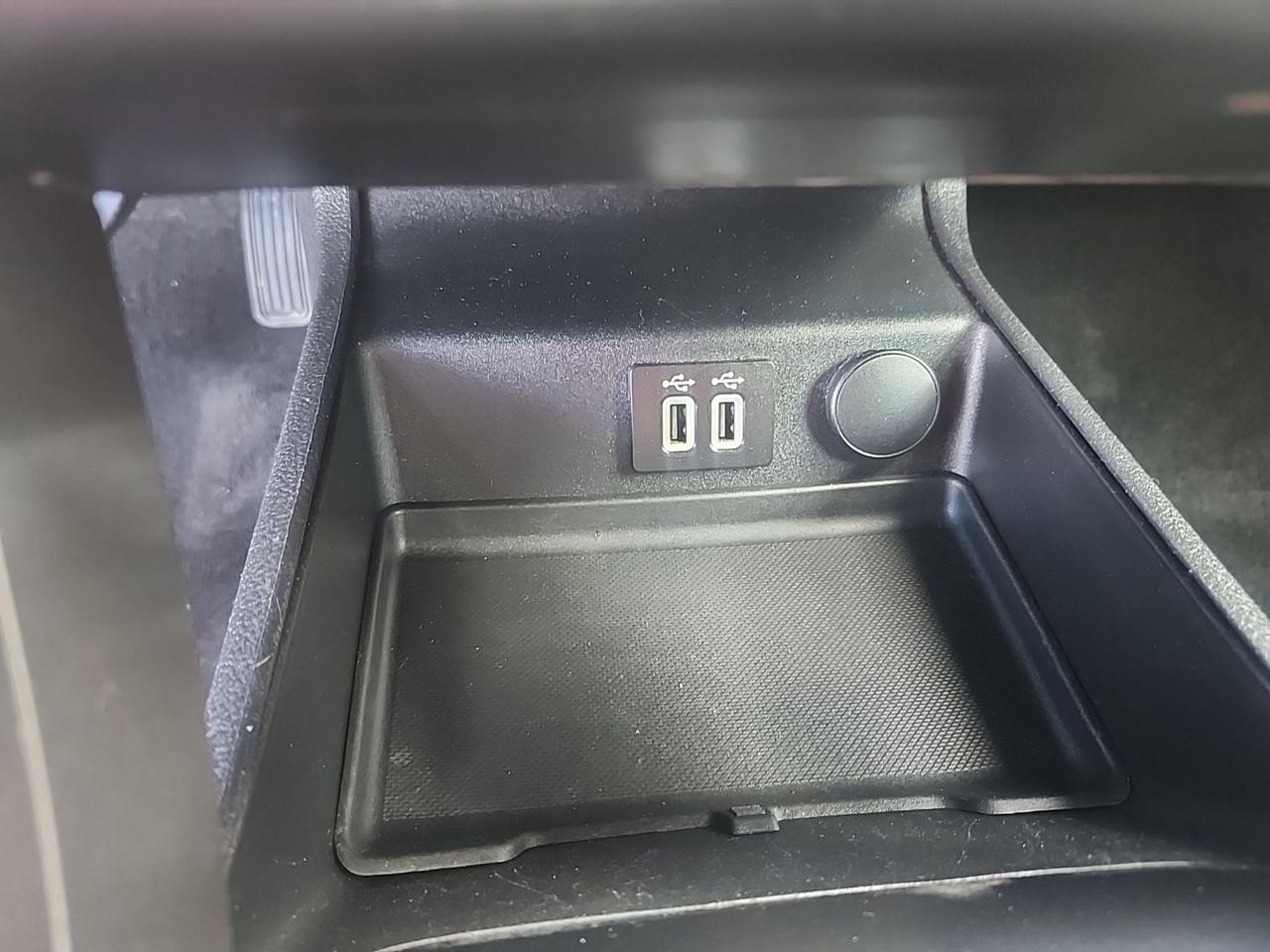 2020 Ford Fusion Energi SEL-Hybrid - drive  assist -heated seats-4 brand new tires -Apple CarPlay-Distance auto start Photo