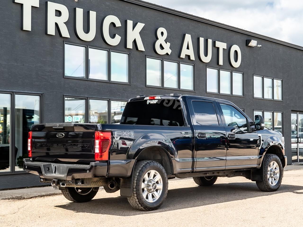 2022 Ford SUPER DUTY F-250 SRW XLT Photo5