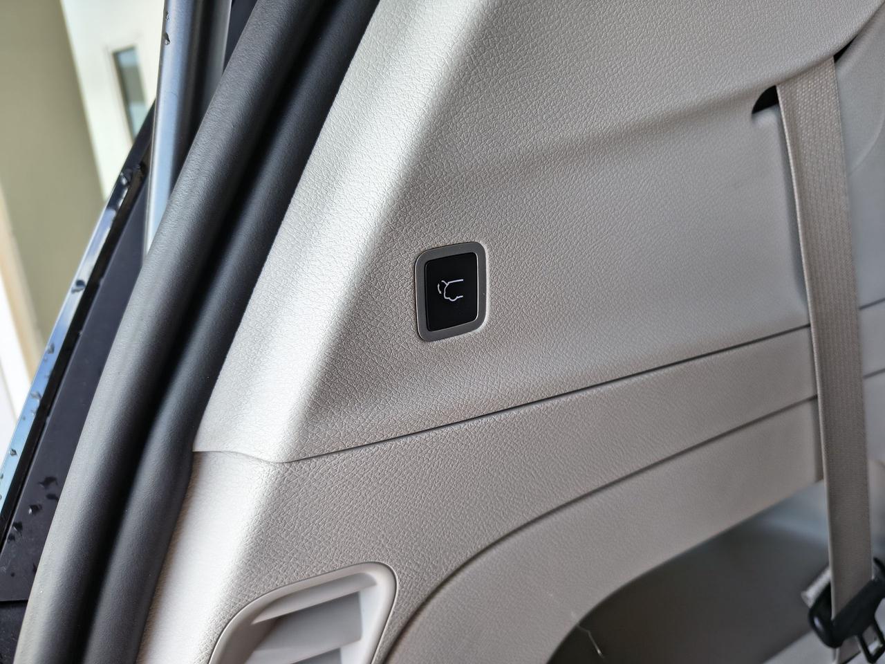2023 Chrysler Pacifica Touring L Photo
