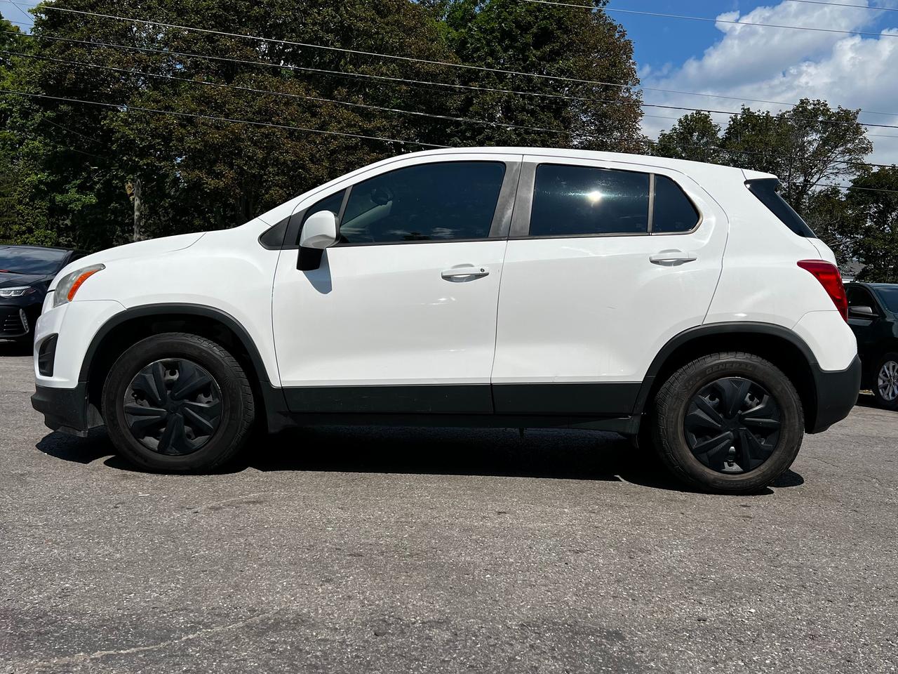 2015 Chevrolet Trax LS FWD Photo3