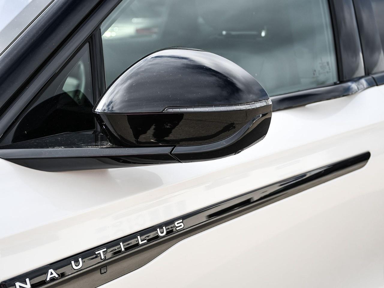 2024 Lincoln Nautilus Reserve AWD Photo
