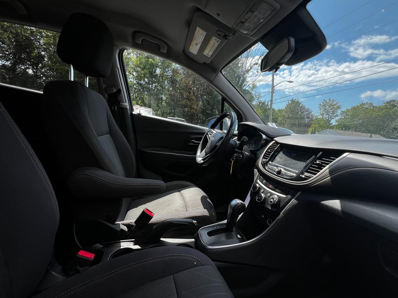 2018 Chevrolet Trax AWD 4dr LT - Photo #9