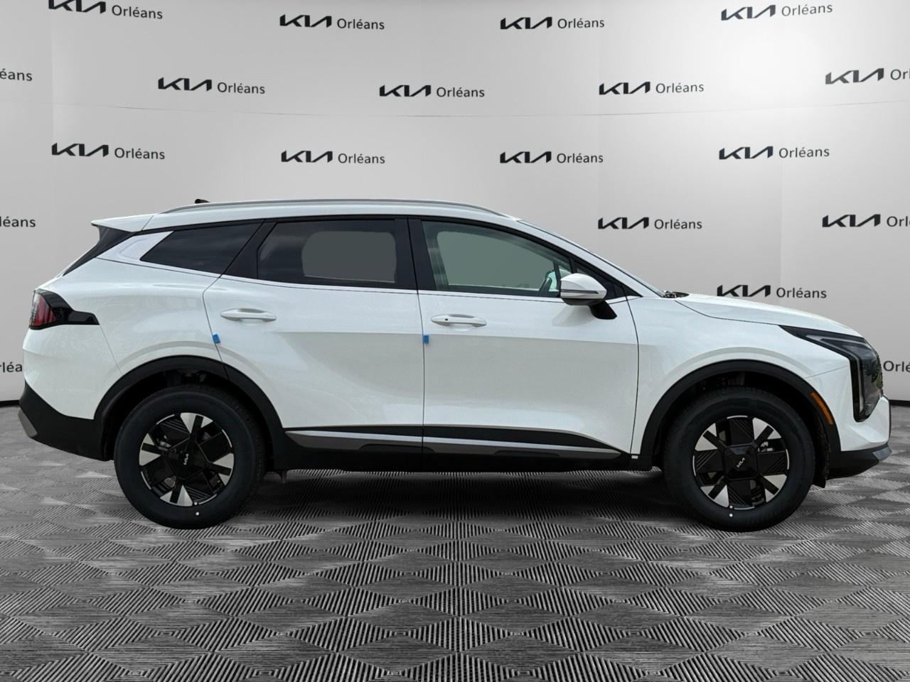 2027 Kia Sportage Hybrid EX AWD Photo