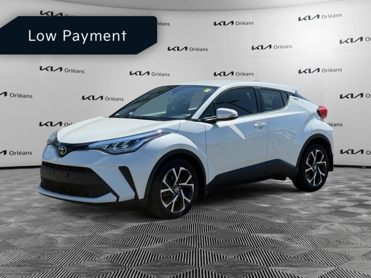 <p>WE ACCEPT ALL MAKE AND MODEL TRADE IN VEHICLES. JUST WANT TO <a href=https://app.openlane.ca/trade-in?token=KIA417-307c4788-1bf7-499a-84ff-65e982f8fe8b rel=nofollow><strong>SELL YOUR CAR</strong></a>? WE BUY EVERYTHING!</p><p>Advertised pricing is only available with Orleans Kias financing promotion. <span style=color:rgb( 0 , 0 , 0 )>Cash purchases are subject to a $2000 Price adjustment.</span></p><p>Ask us for more details!</p><p>DISCLAIMER: Advertised pricing includes all fees. Licensing and HST not included in the price.</p><p>Vehicle pricing, incentives, options (including standard equipment), and technical specifications listed for this vehicle may not match the exact vehicle displayed. Please confirm with a sales representative the accuracy of this information </p>