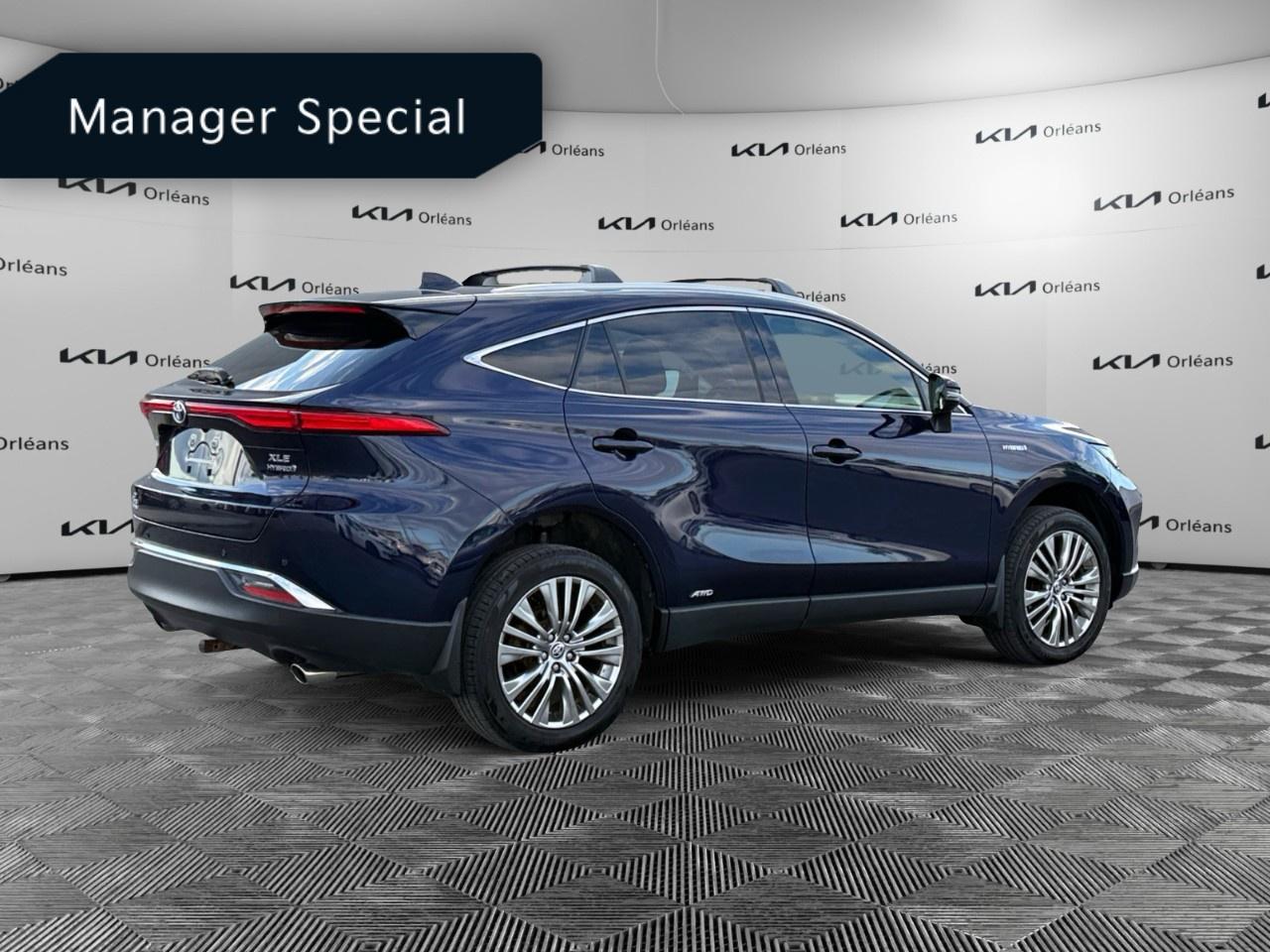 2021 Toyota Venza XLE AWD Photo4