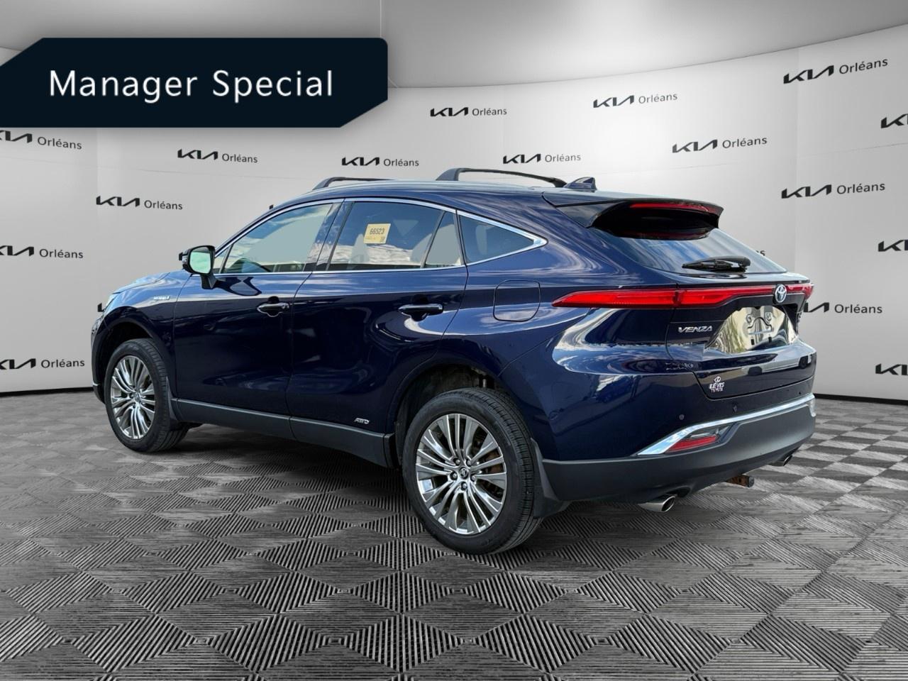 2021 Toyota Venza XLE AWD Photo