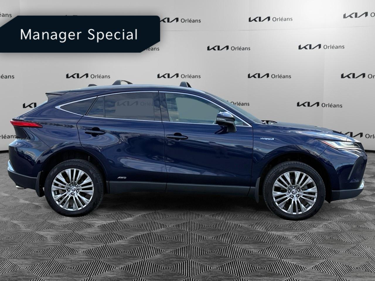2021 Toyota Venza XLE AWD Photo