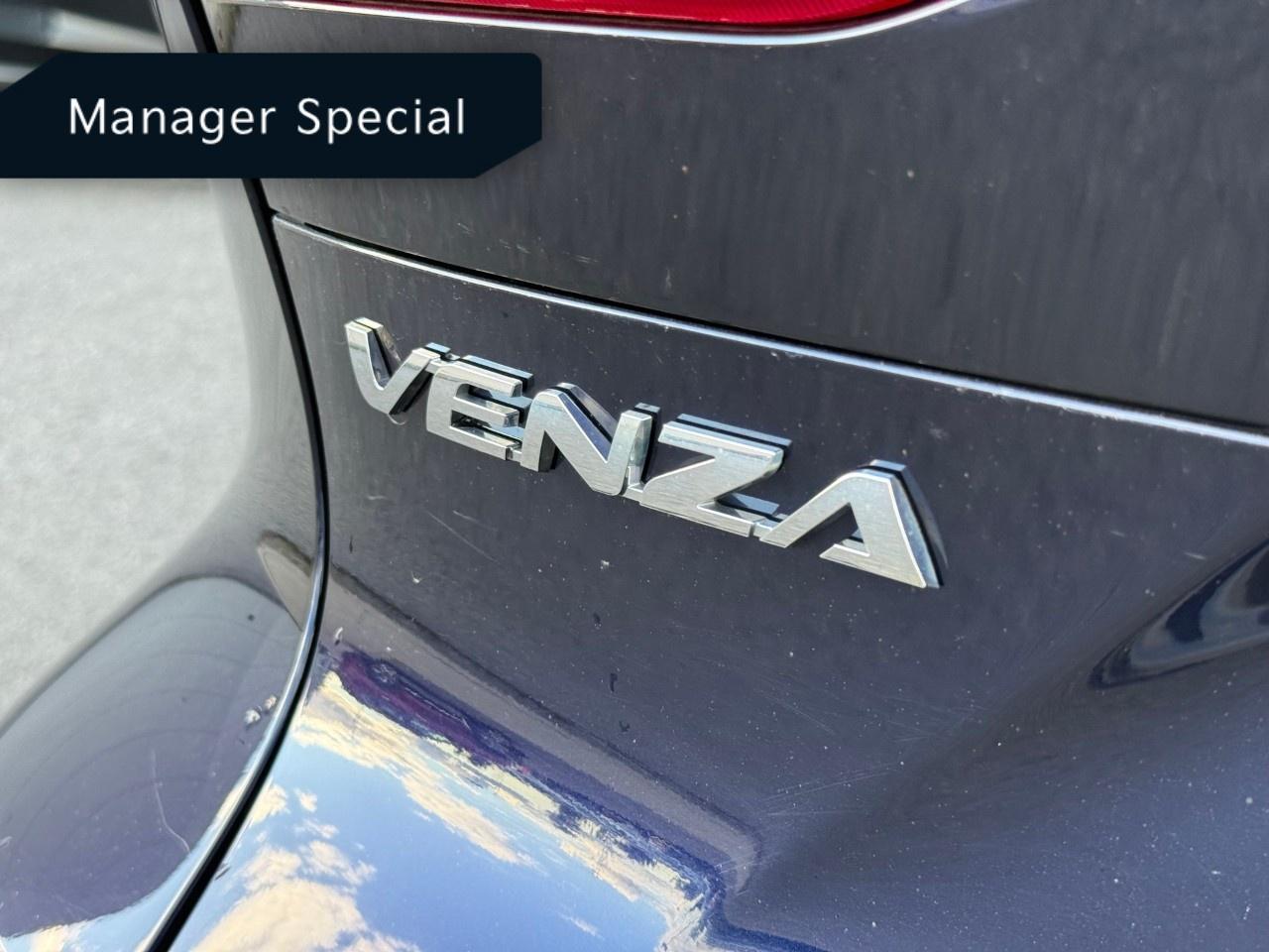 2021 Toyota Venza XLE AWD Photo