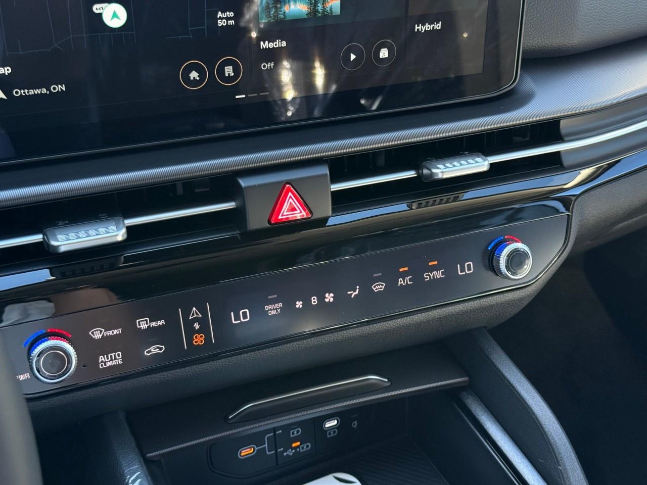 2027 Kia Sportage Hybrid EX AWD Photo