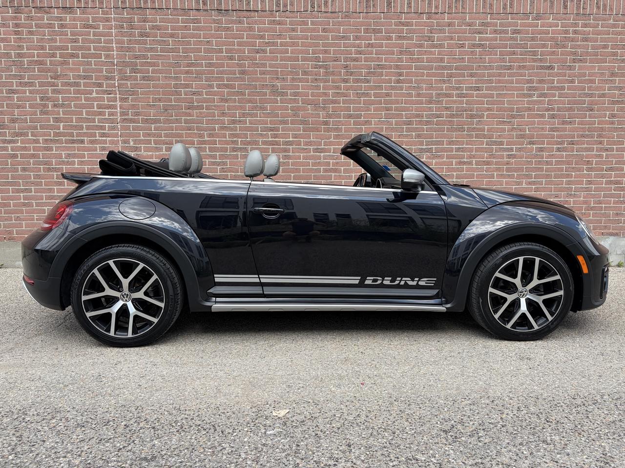 <p>BLACK ON 2 TONE LEATHER, HEATED SEATS, NON SMOKER, DUNE, VERY CLEAN. DRIVES GREAT. MINOR ACCIDENT IN 2024. NOTHING MAJOR. EVERY POSSIBLE OPTION.&nbsp;</p><p>&nbsp;</p><p>CERTIFIED</p><p>&nbsp;</p><p>UCDA MEMBER. FAMILY OWNED AND OPERATED SINCE 2009.</p><p>BY APPOINTMENT ONLY.</p><p>PLEASE CALL, EMAIL OR TEXT ANYTIME.</p><p>THANK YOU. 9AM-9PM</p><p>SHAUN 416-270-3324</p><p>NICK 647-834-5626</p><p>&nbsp;</p><p>ROW AUTO SALES INC</p><p>18-1295 WHARF ST</p><p>620 LIVERPOOL ROAD. PICKERING</p><p>WERE LOCATED IN THE FRENCHMANS BAY COMMERCIAL VILLAGE ON THE WATER.</p><p>PICKERING, ON L1W 1A2</p><p>&nbsp;</p><p>&nbsp;</p>