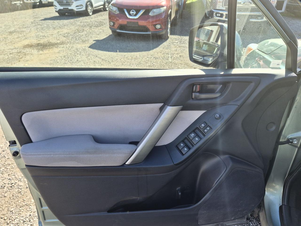 2014 Subaru Forester i Photo