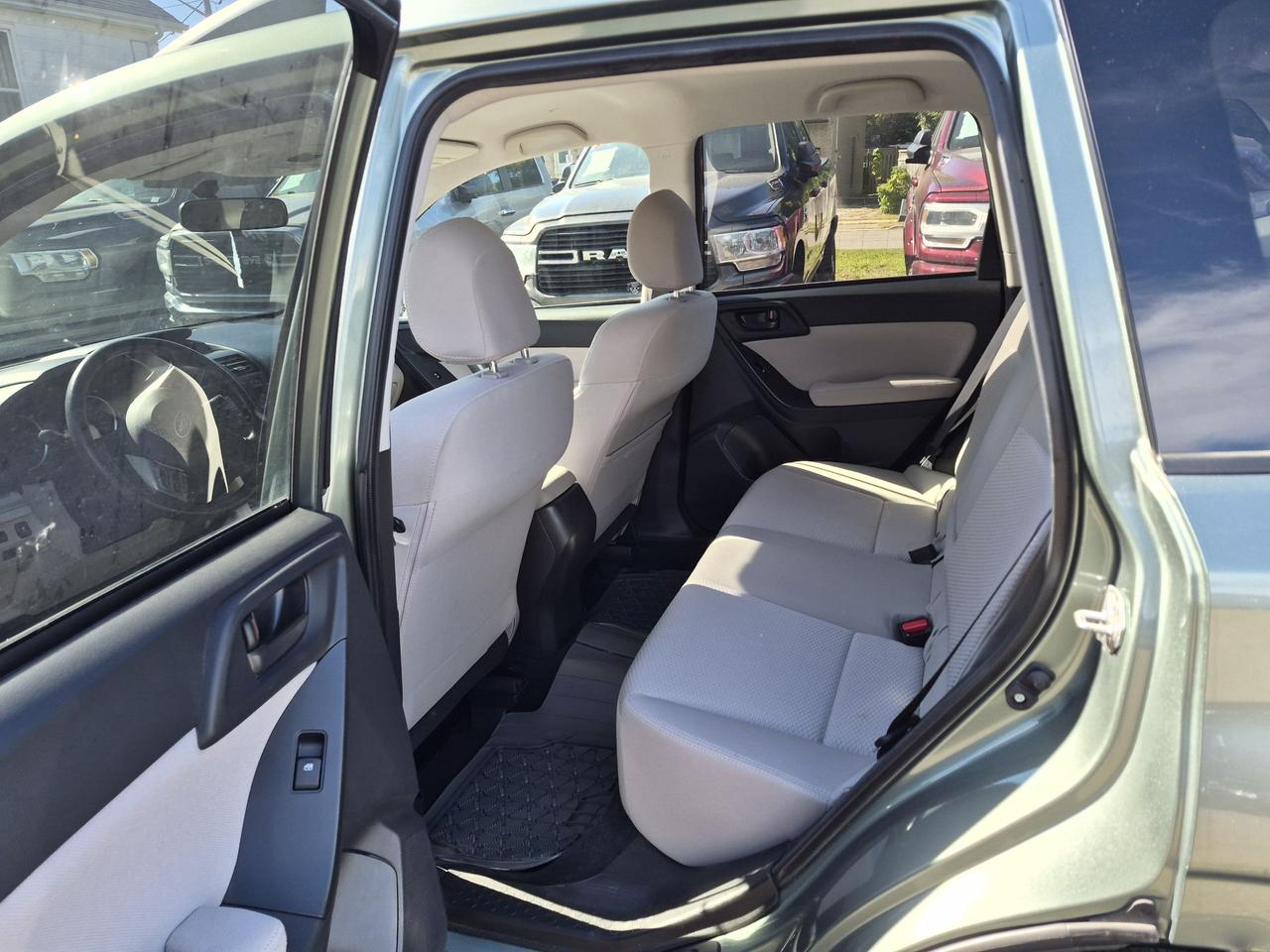 2014 Subaru Forester i Photo