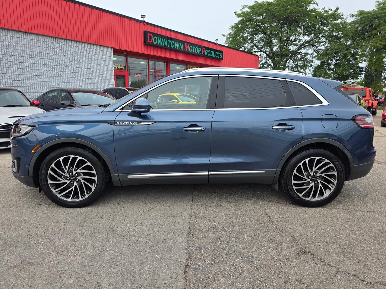 2019 Lincoln Nautilus Reserve AWD Photo2