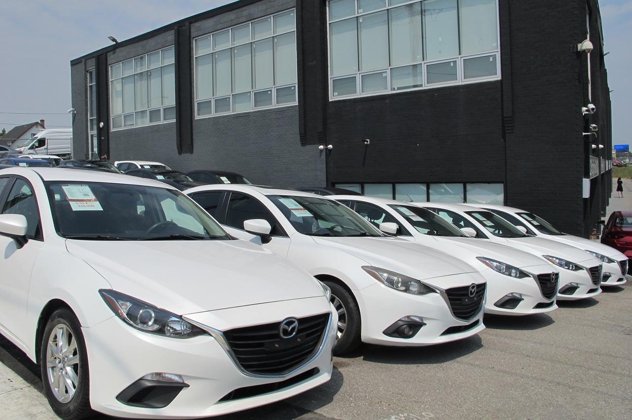 2014 Mazda MAZDA3 GS-SKY Photo