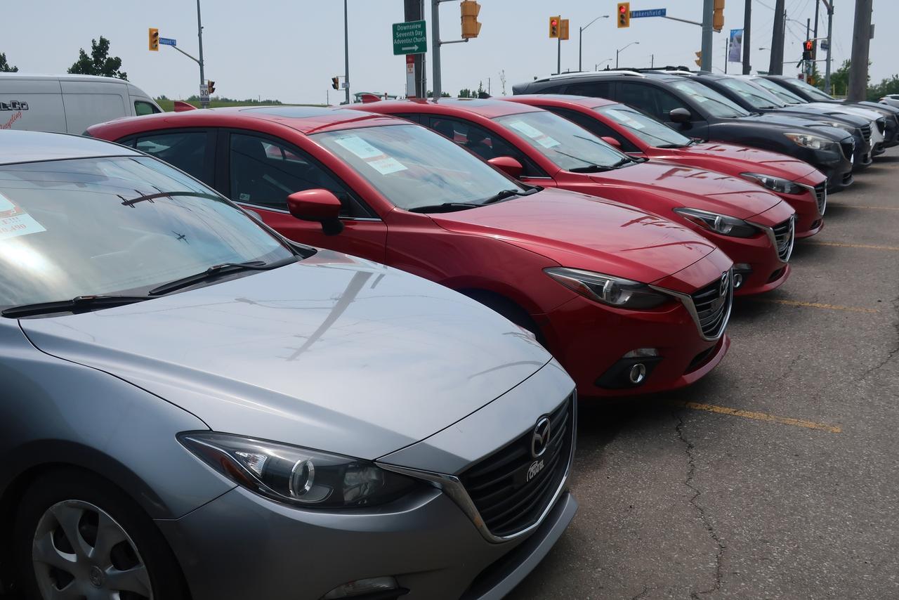 2014 Mazda MAZDA3 GS-SKY Photo