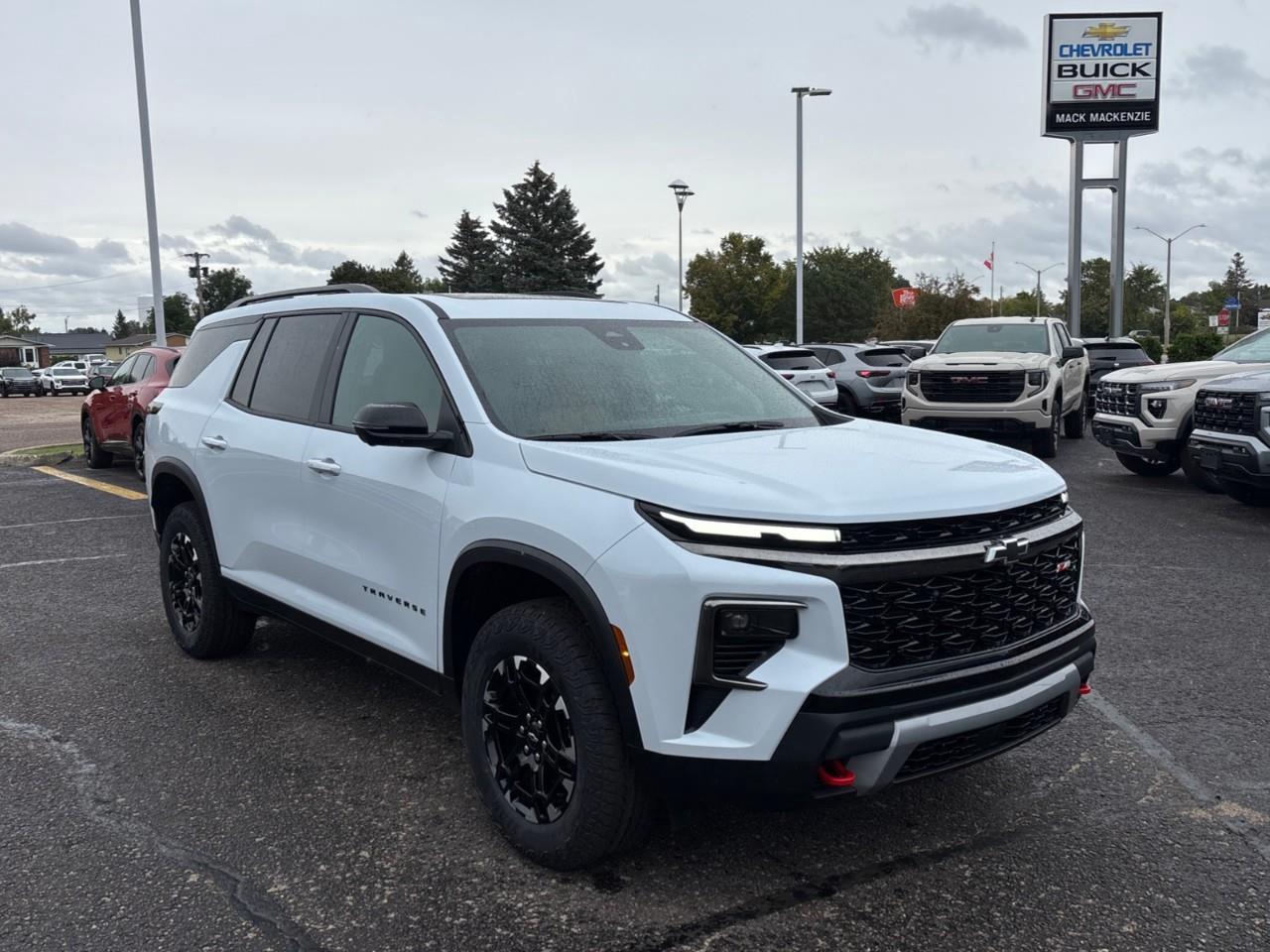 2027 Chevrolet Traverse Z71 New Rugged 7 Passenger AWD SUV with Advanced Twin-Clutch AWD System, Panoramic Sunroof, Heated Front Seats, Heated Steering Wheel, Adaptive Cruise Control, Hands Free Power Liftgate, 11 Drivers Inform Photo5