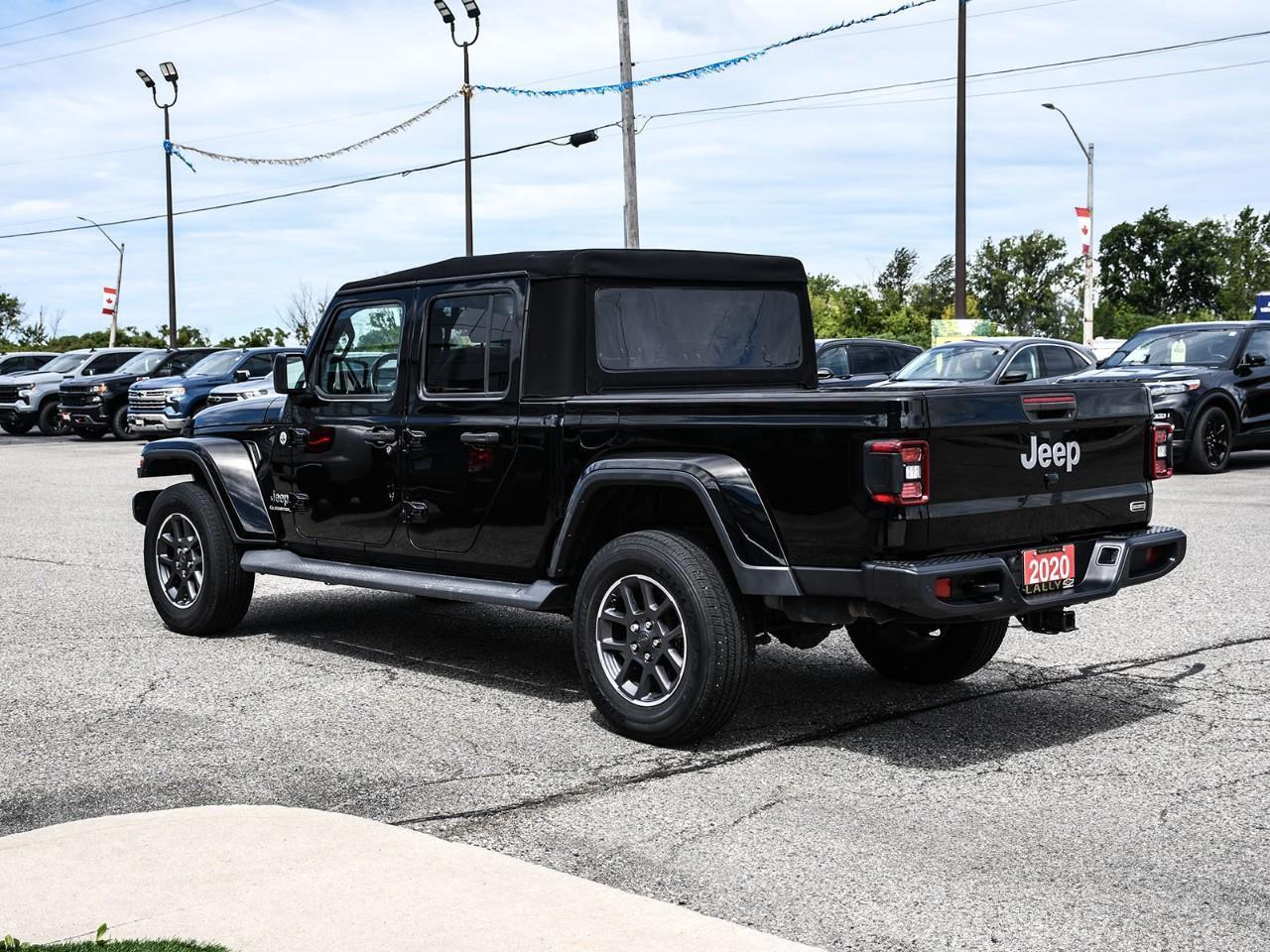 2020 Jeep Gladiator Overland Photo