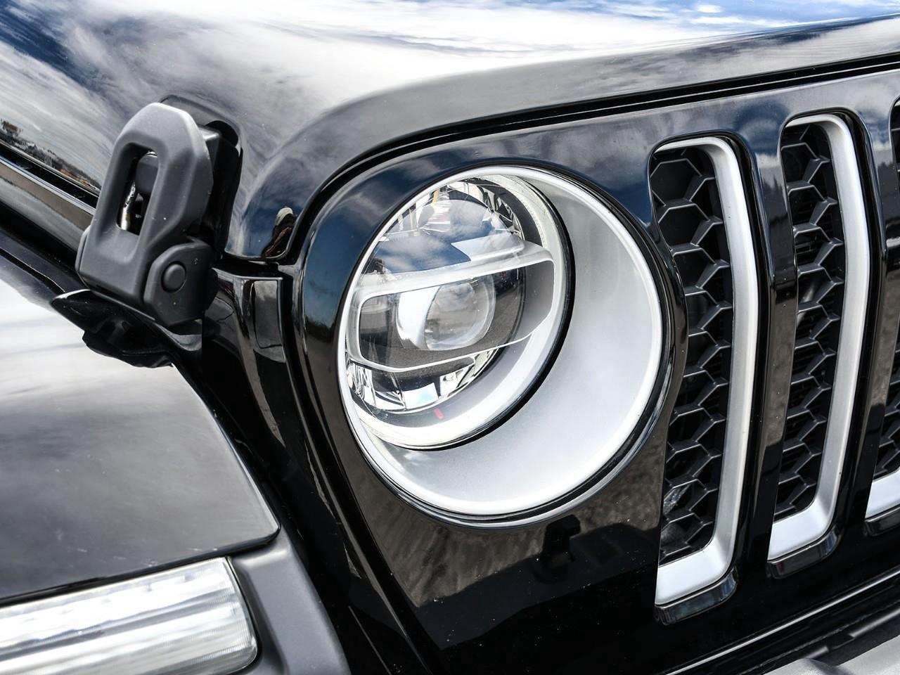 2020 Jeep Gladiator Overland Photo