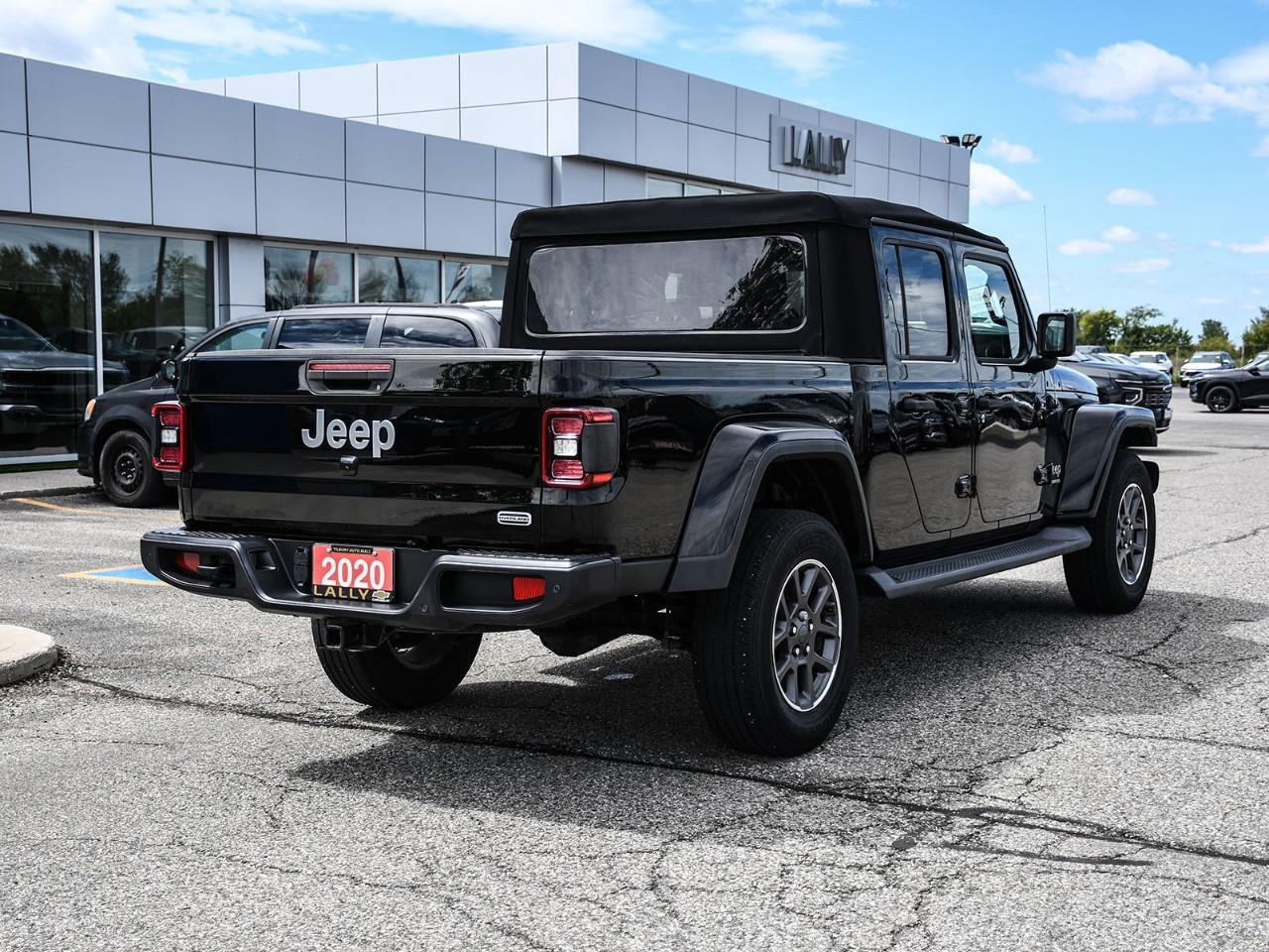 2020 Jeep Gladiator Overland Photo