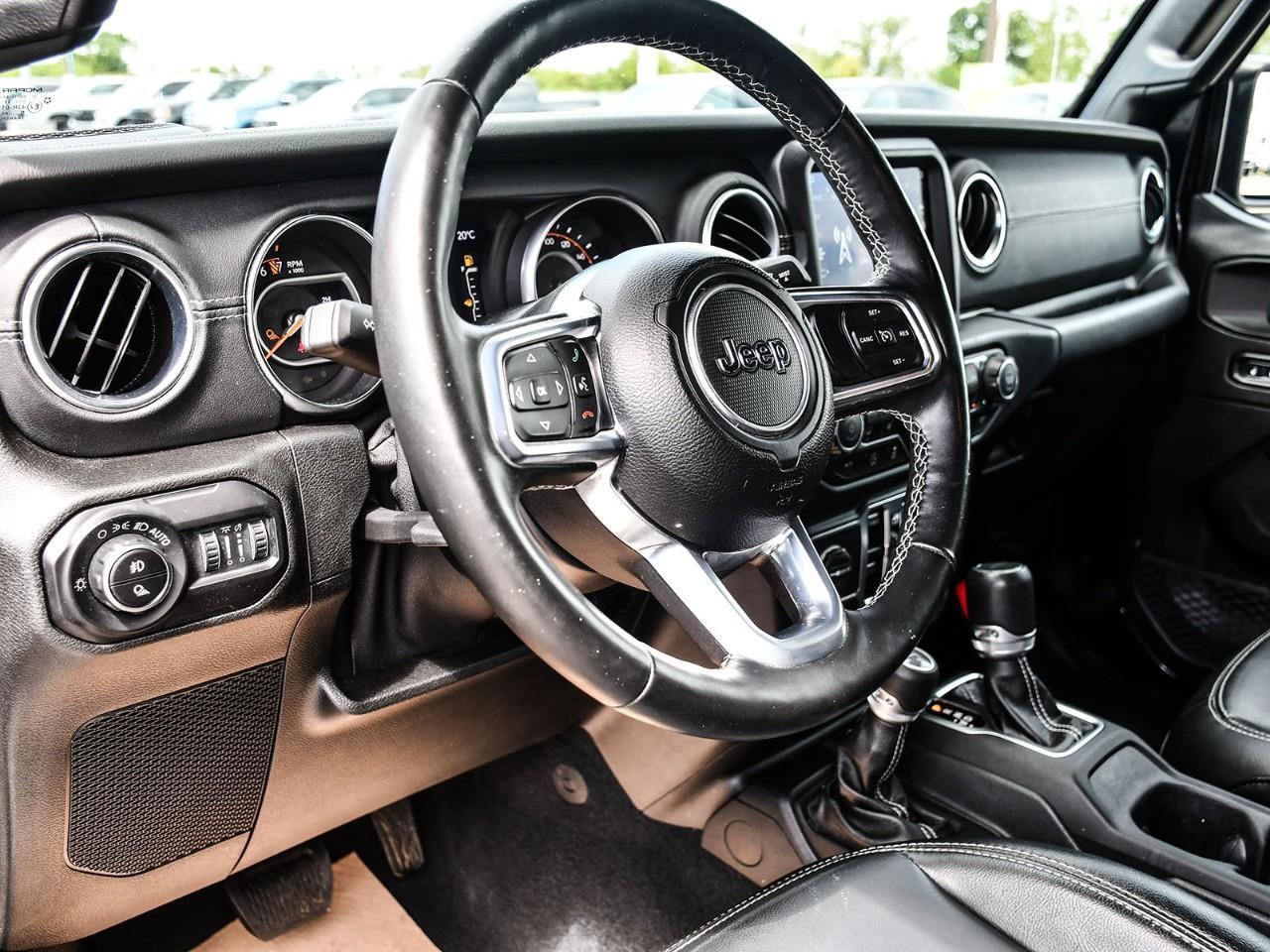 2020 Jeep Gladiator Overland Photo