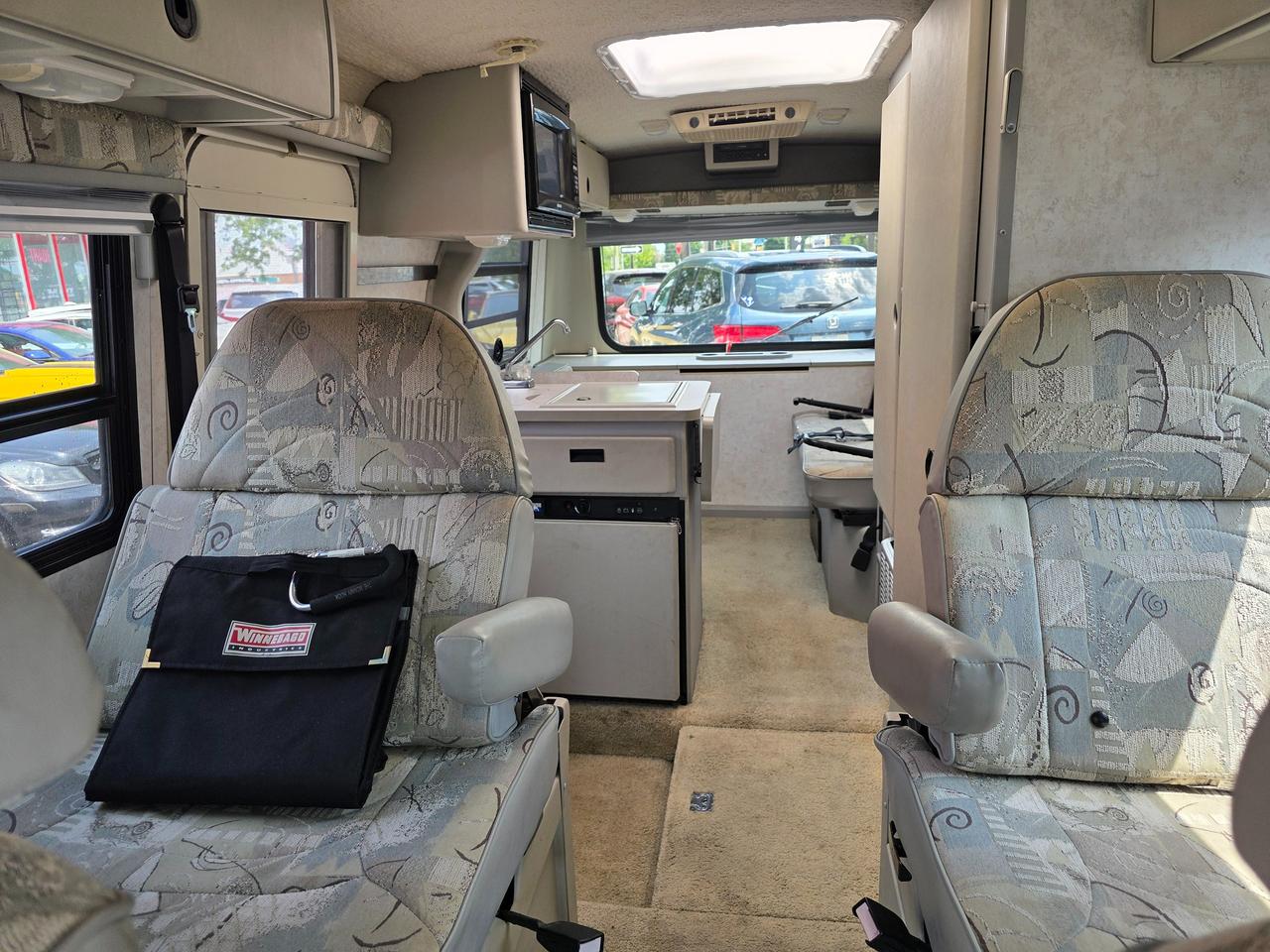 2003 Volkswagen Eurovan Rialta 22FT QD Winnebago Photo