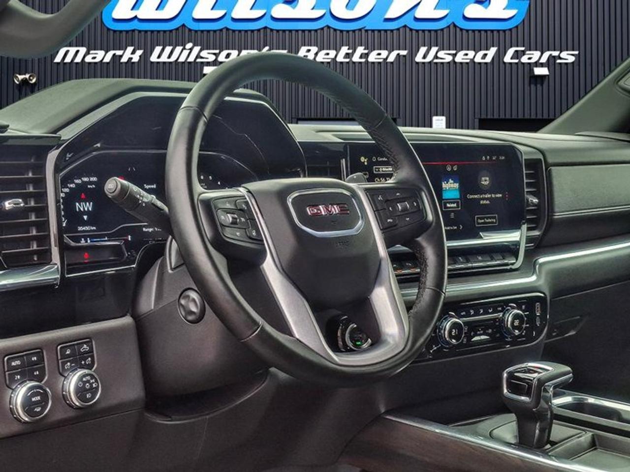 2024 GMC Sierra 1500 SLT Crew 4X4 | 6.2L V8 | 6.5 Box | Max Trailer Pkg | Leather | 360 Camera | Cooled Seats and More ! Photo