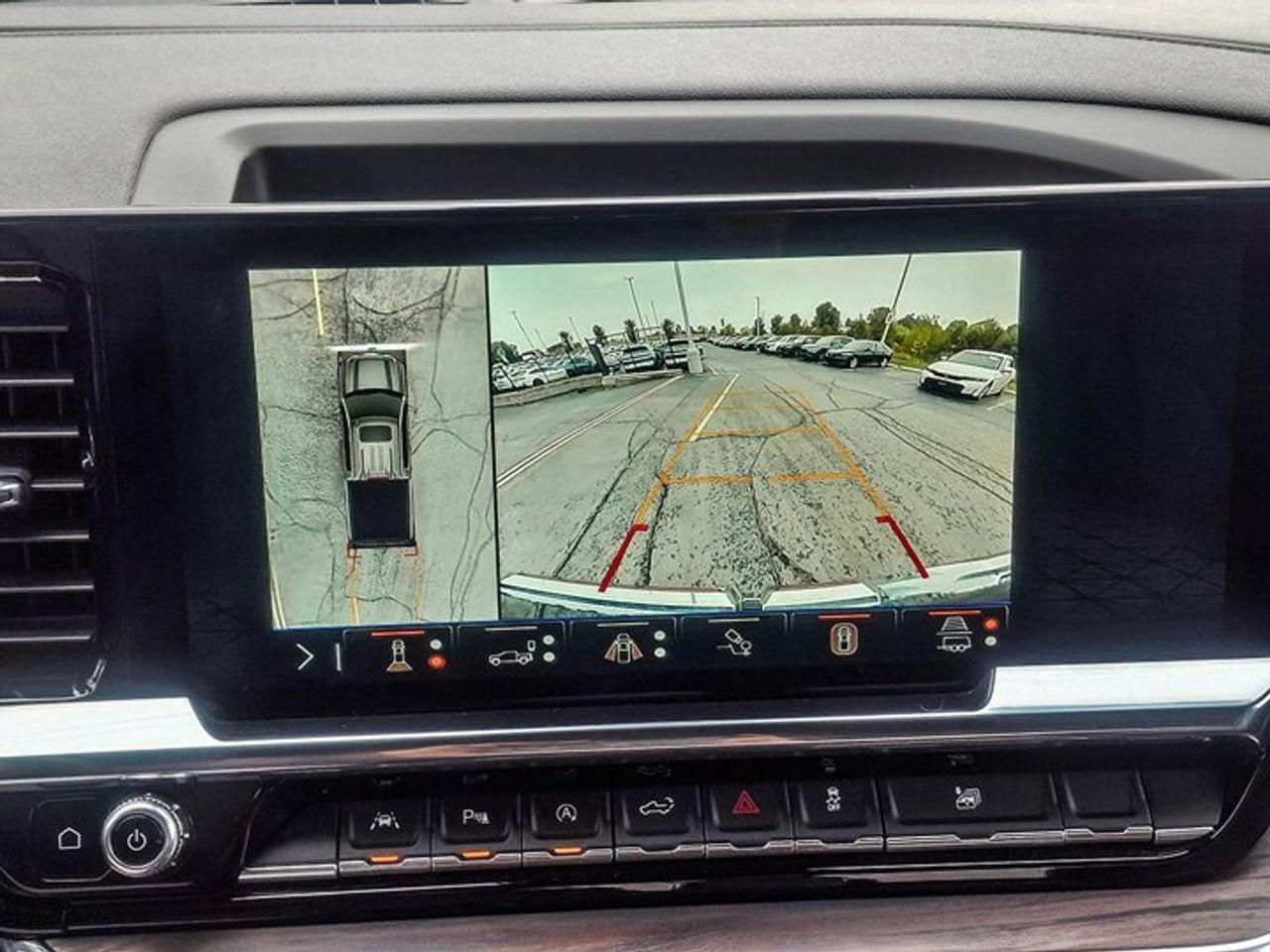 2024 GMC Sierra 1500 SLT Crew 4X4 | 6.2L V8 | 6.5 Box | Max Trailer Pkg | Leather | 360 Camera | Cooled Seats and More ! Photo
