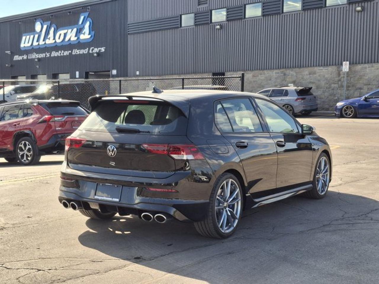 2024 Volkswagen Golf R AWD | Leather |  Nav | HUD | Adaptive Cruise | Cooled + Heated Seats | and More ! Photo