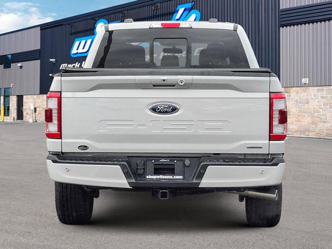 2023 Ford F-150 Lariat Crew 4X4 | 502A | Sport | Leather | Sunroof | Cooled + Heated Seats | Power Tailgate & More ! Photo