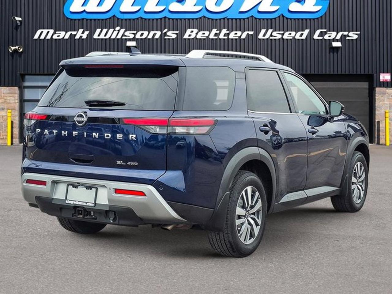 2024 Nissan Pathfinder SL 4WD | Leather | Sunroof | Nav | 360 Camera | Power Seats | Smart Cruise | Remote Start and More ! Photo